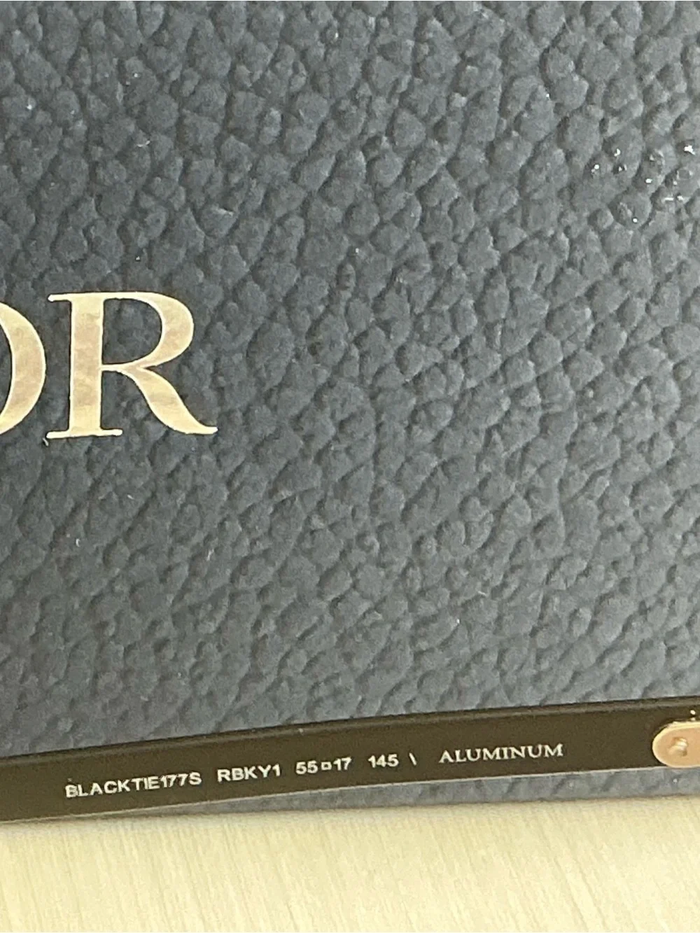 Dior sleek sunglasses